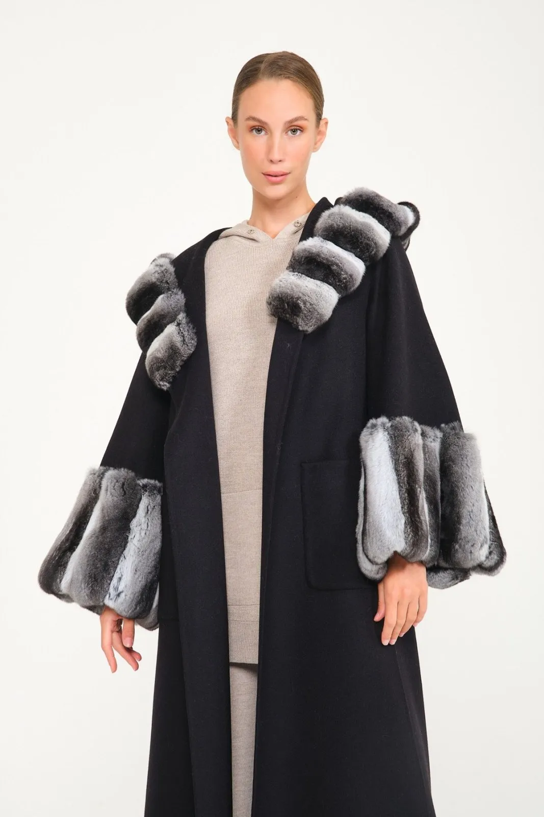 Black Hooded Wool Chinchilla Fur Abaya