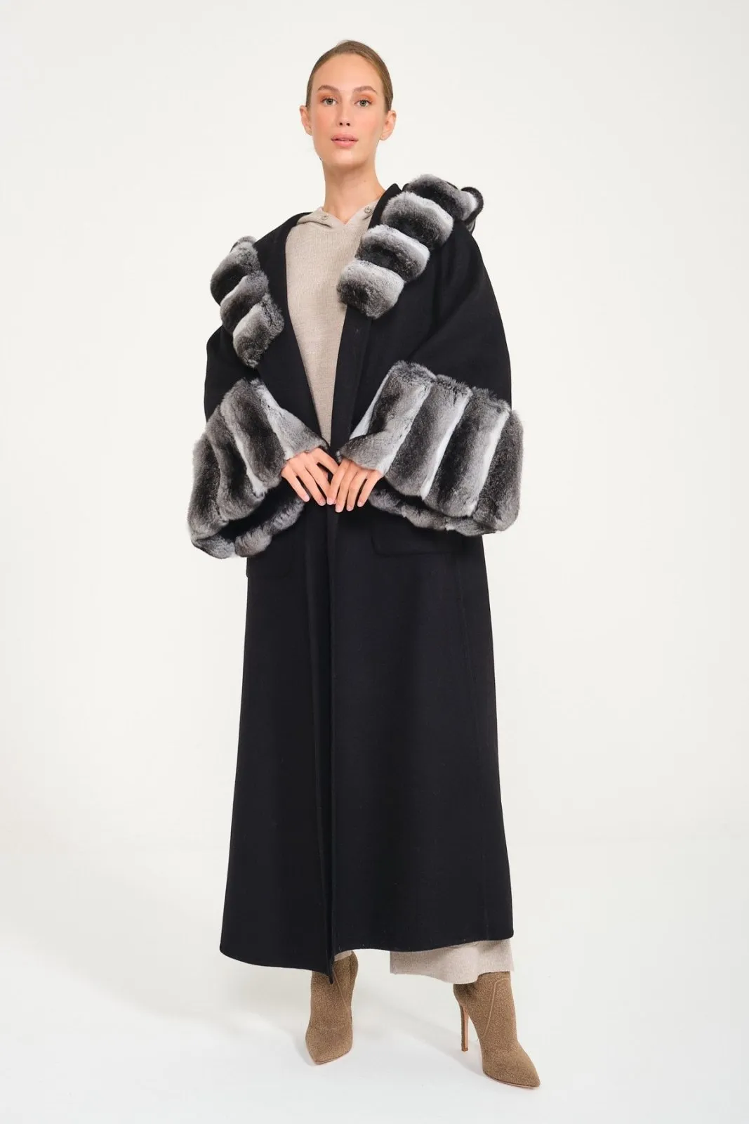 Black Hooded Wool Chinchilla Fur Abaya