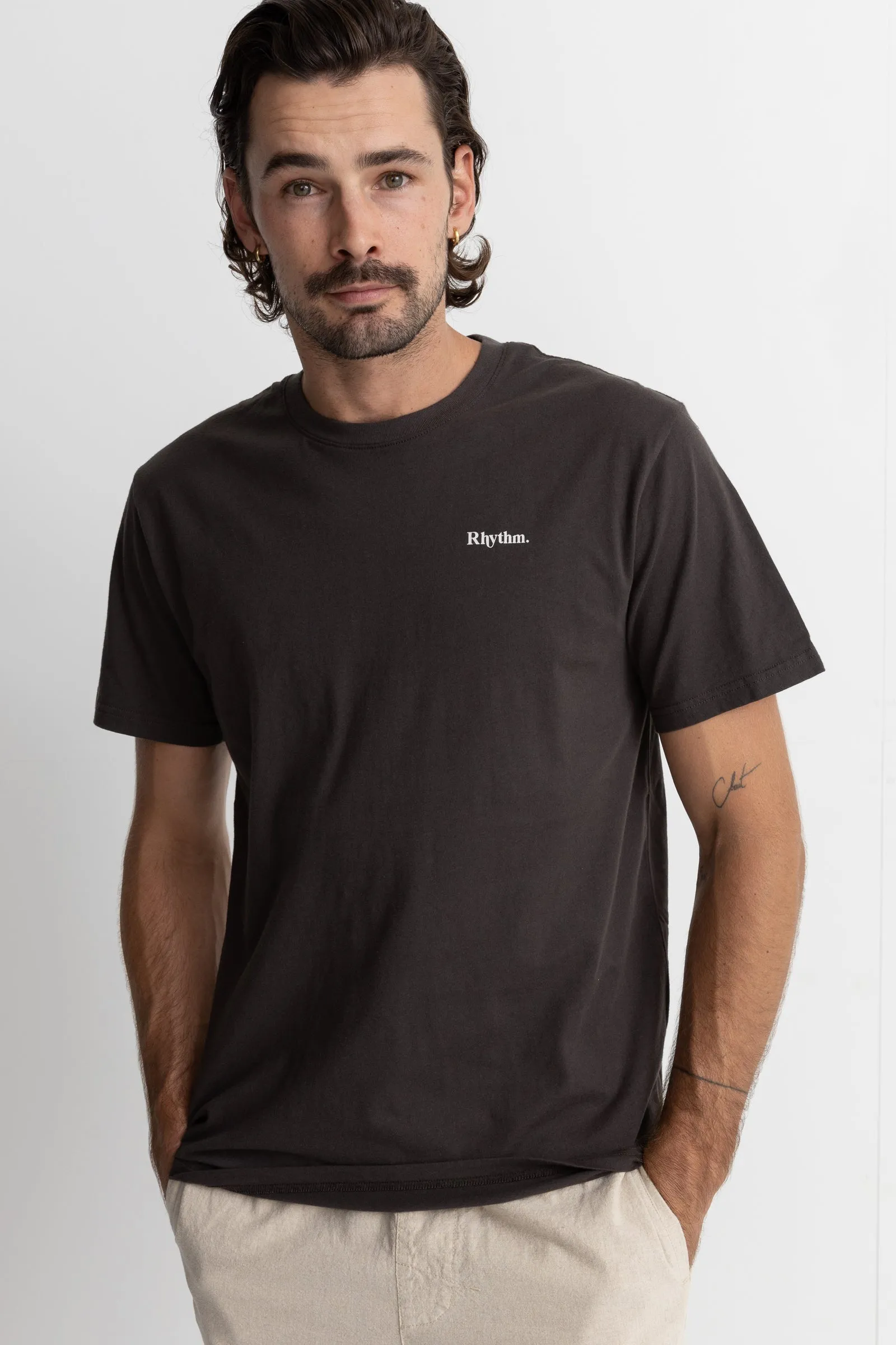 Classic Brand Tee Vintage Black