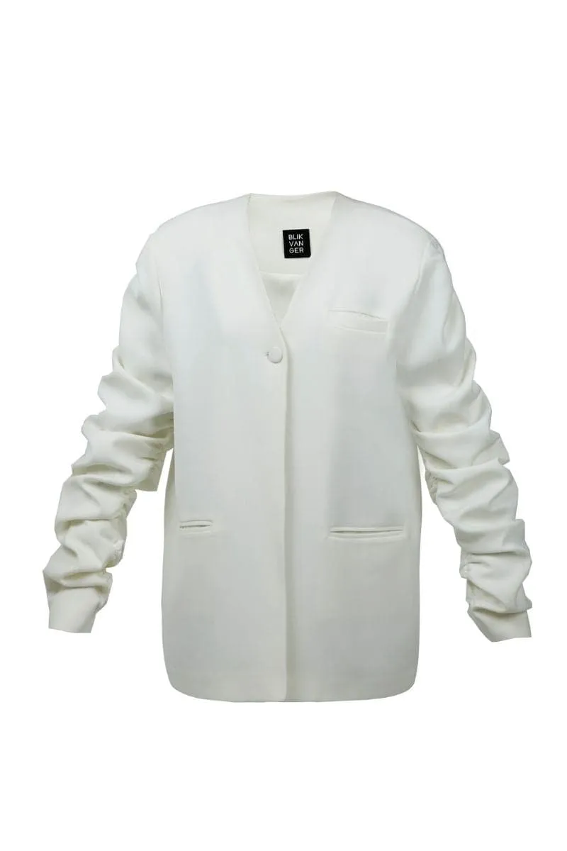 CRUMPLE-SLEEVE LONG WHITE BLAZER