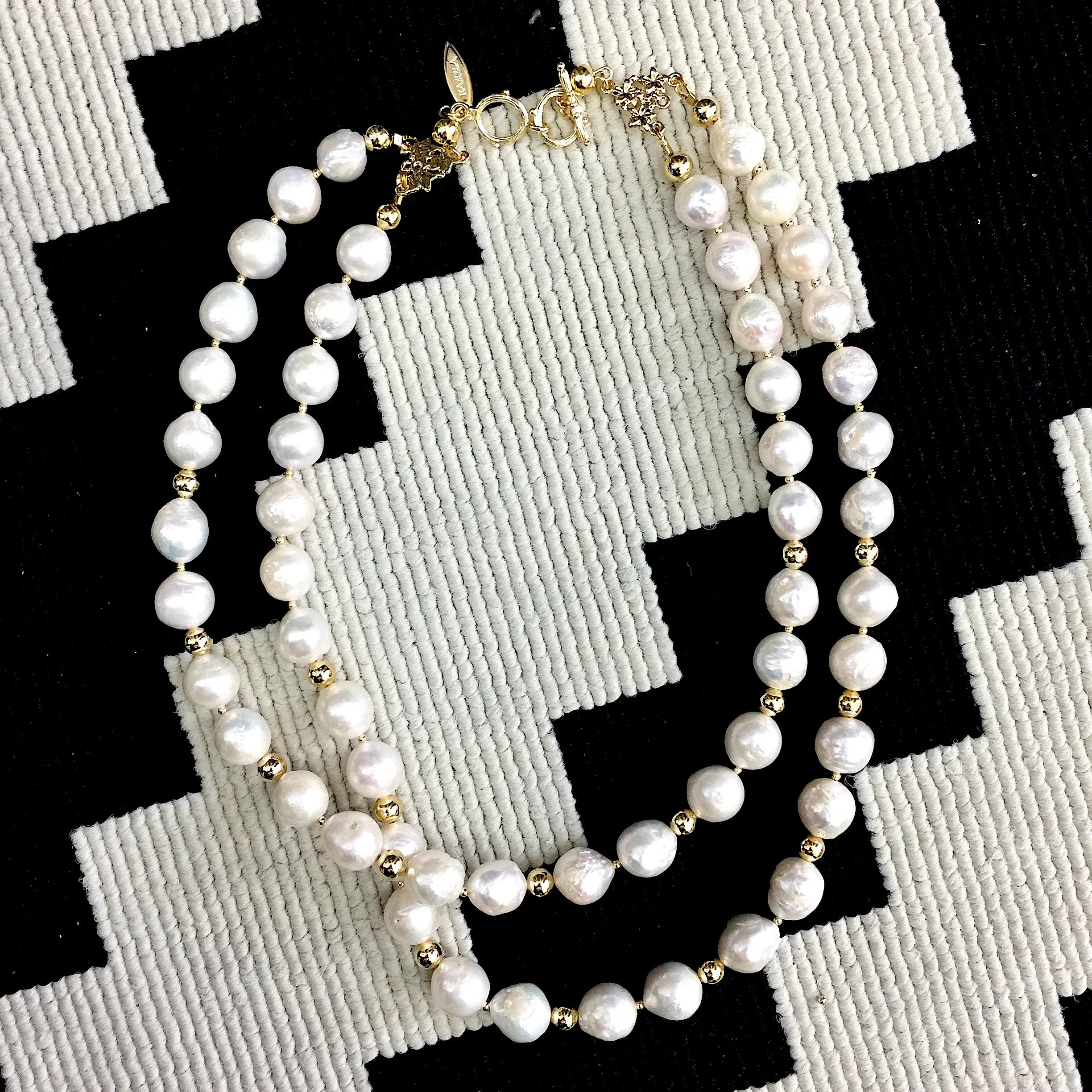 Irregular double layers white Freshwater pearls necklace IN013