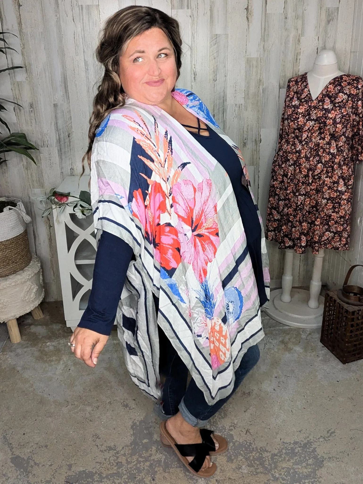 Zinnia Floral   Checkerboard Mix Kimono in Gray, Navy   Color